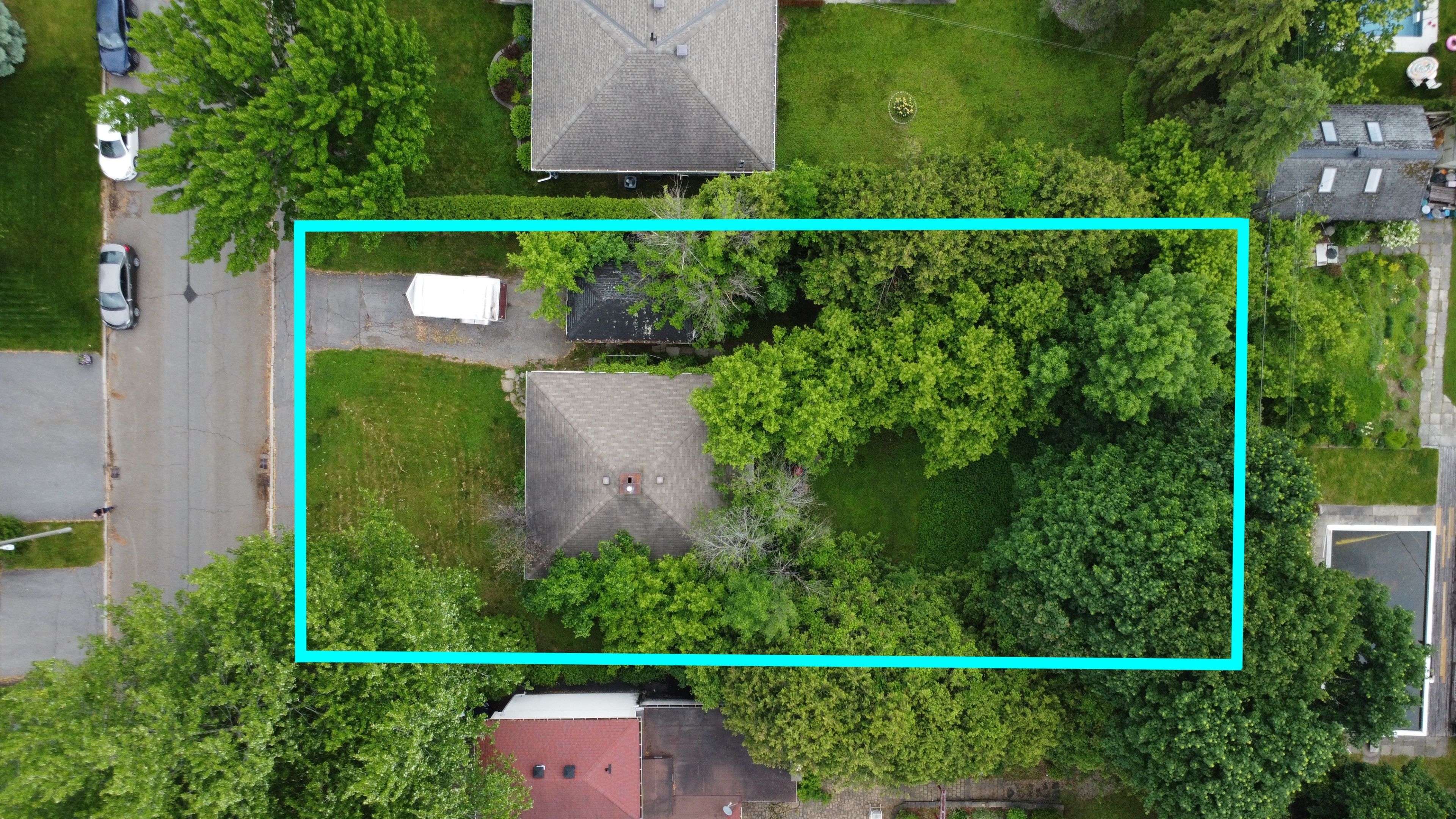 868 Mountainview AVE, Britannia Heights - Queensway Terrace N And Area, ON K2B 5G2