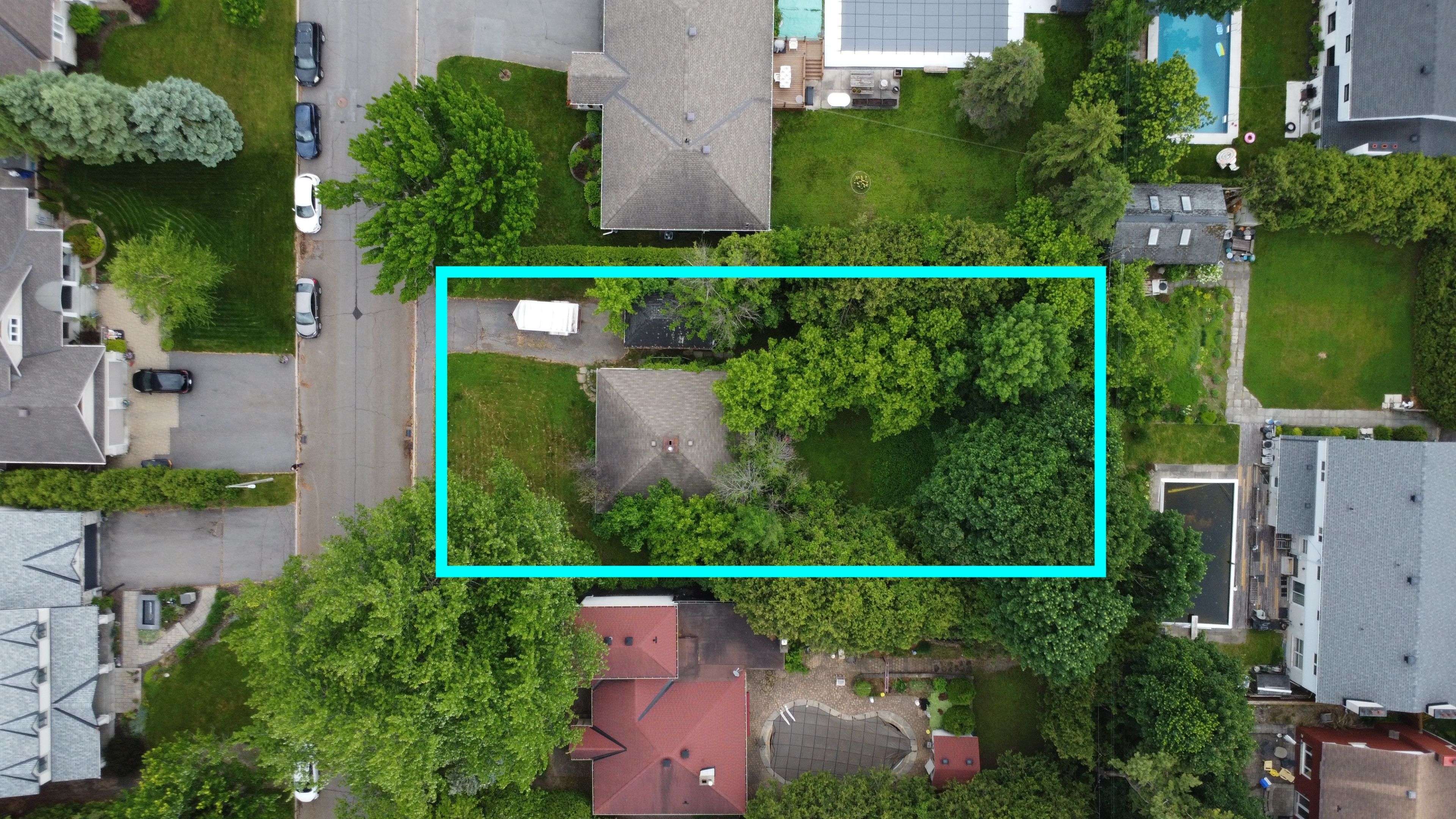 868 Mountainview AVE, Britannia Heights - Queensway Terrace N And Area, ON K2B 5G2