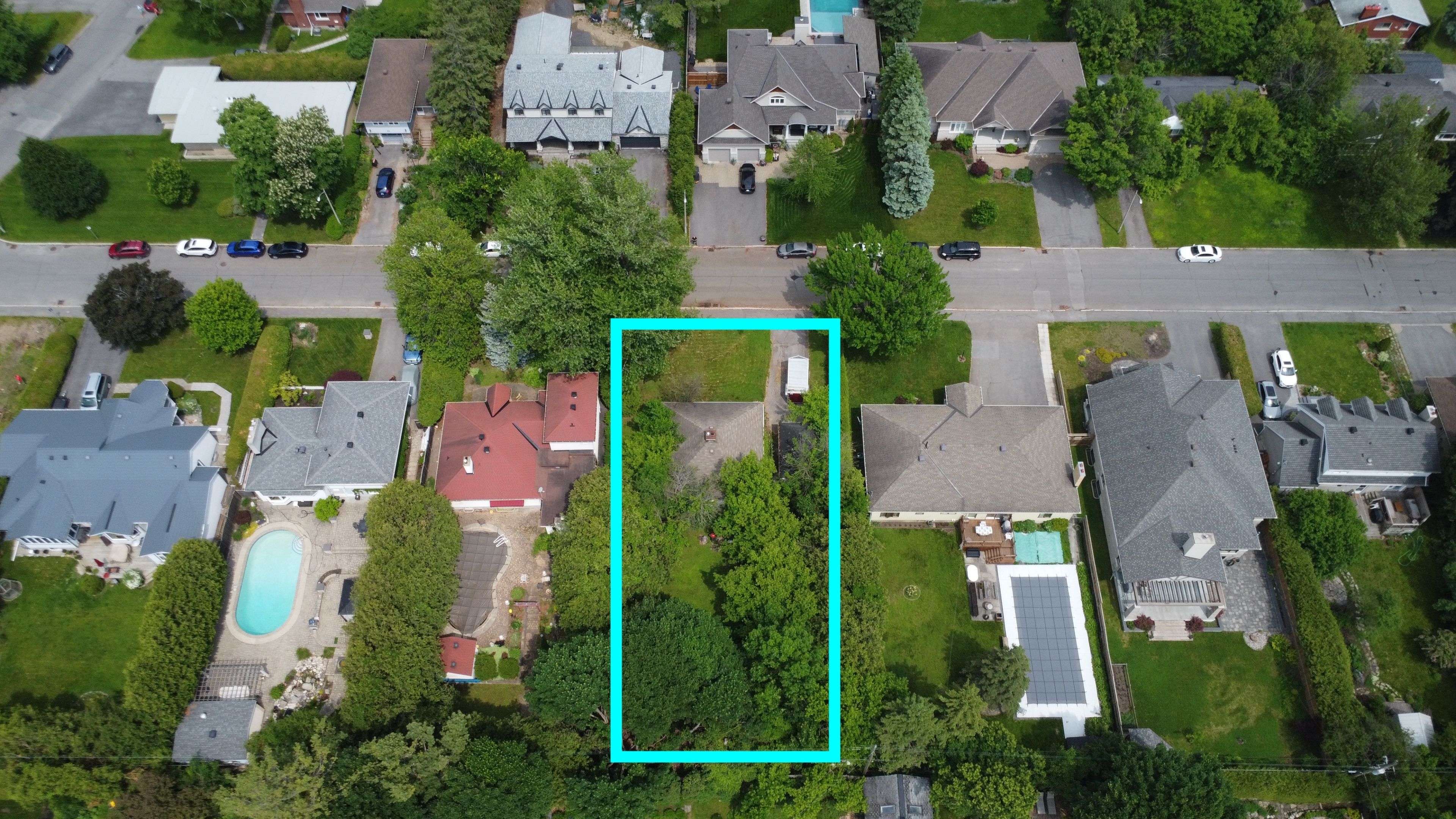 868 Mountainview AVE, Britannia Heights - Queensway Terrace N And Area, ON K2B 5G2