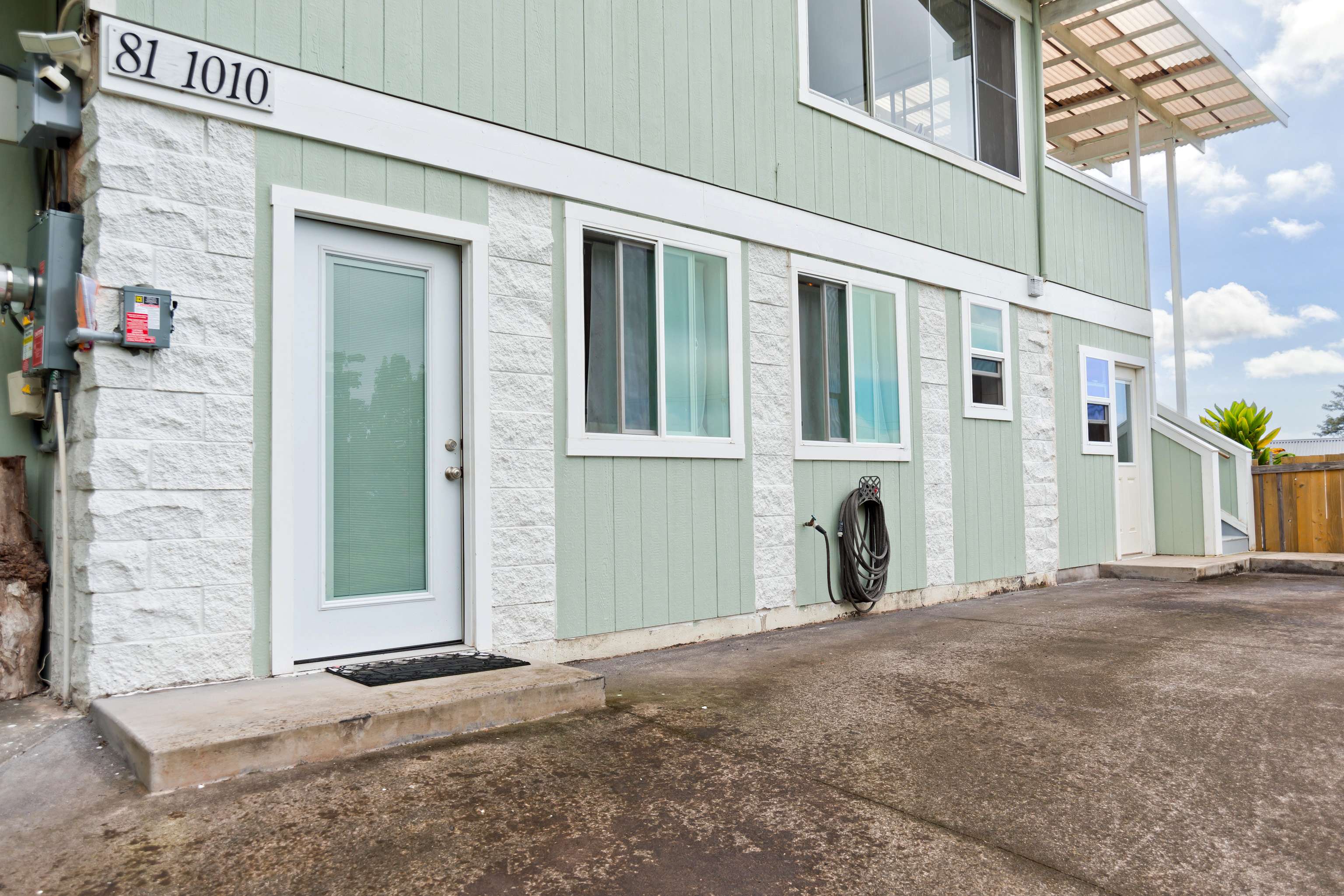 81-1010 ST JOHNS RD, Kealakekua, HI 96750