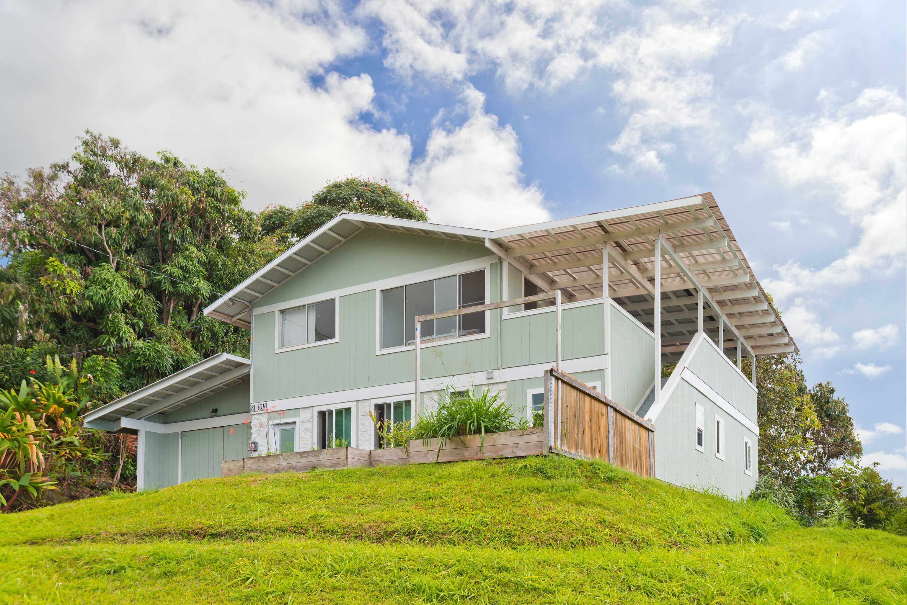 81-1010 ST JOHNS RD, Kealakekua, HI 96750