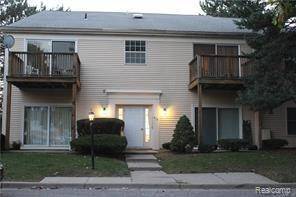 910 CHESTNUT HILL DR, Auburn Hills, MI 48326