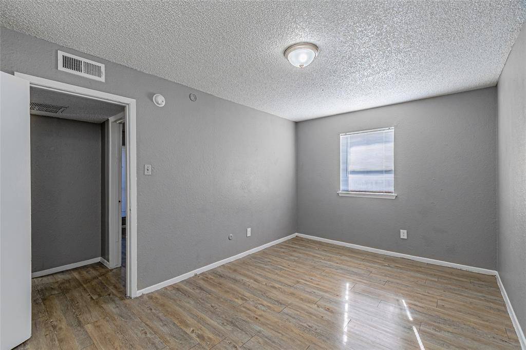 2900 South Freeway, Fort Worth, TX 76104