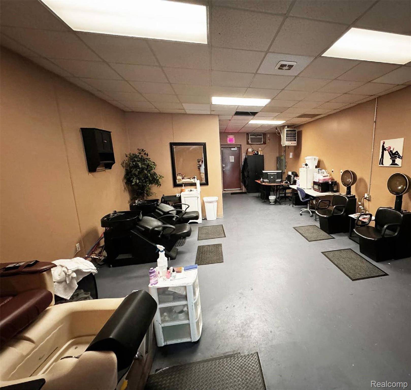 918 DIX RD, Lincoln Park, MI 48146