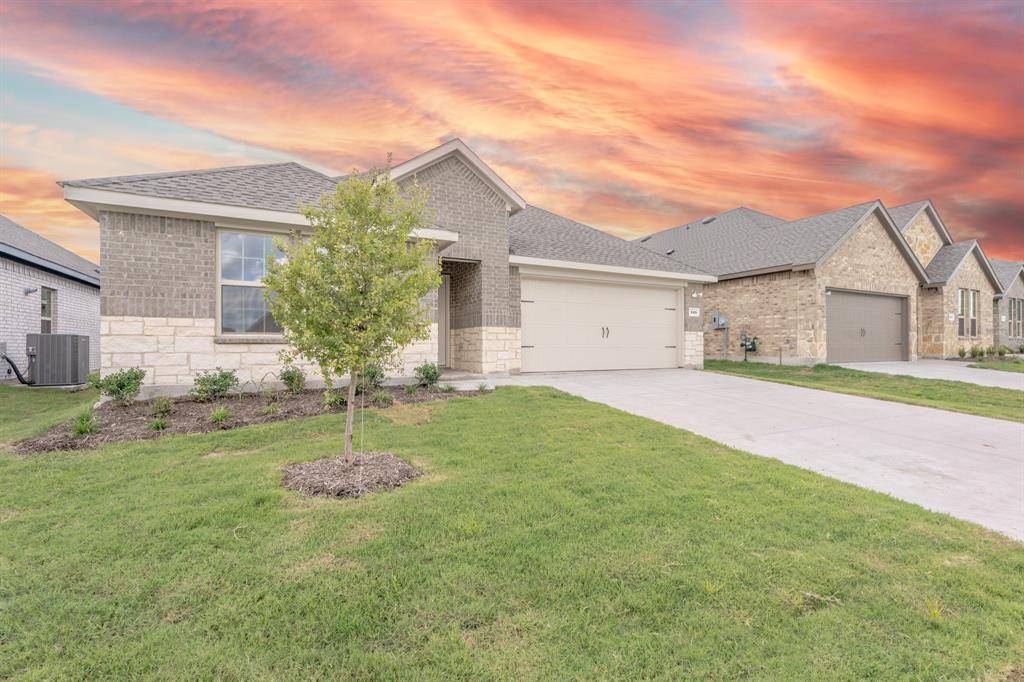 647 Carters Grove Drive, Fate, TX 75189
