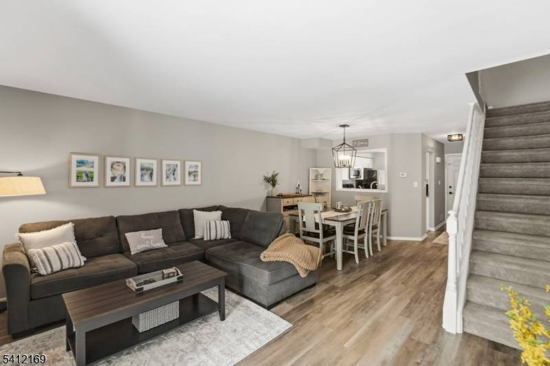 89 Wood Duck Ct, Allamuchy Twp., NJ 07840