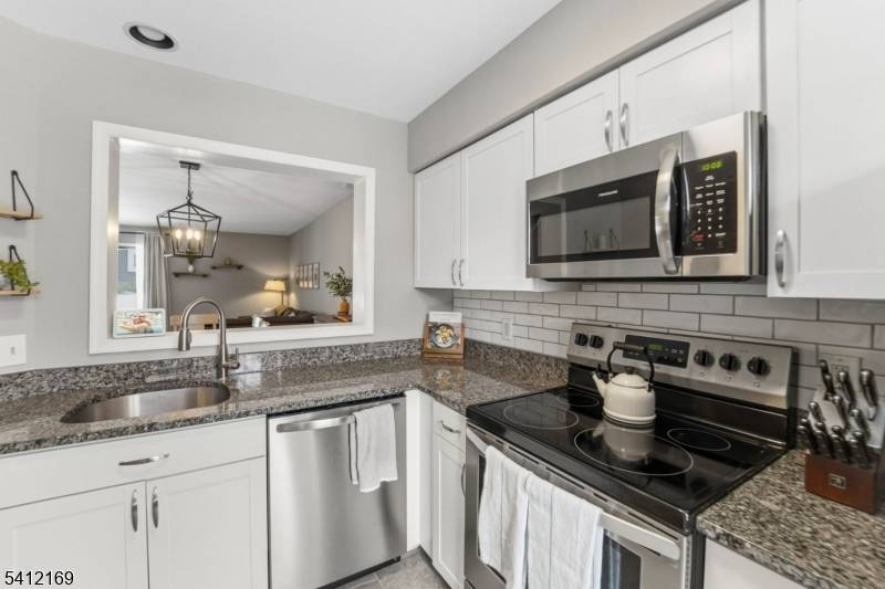 89 Wood Duck Ct, Allamuchy Twp., NJ 07840