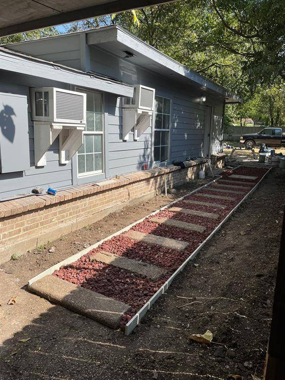 8323 Lapanto Lane #B, Dallas, TX 75227