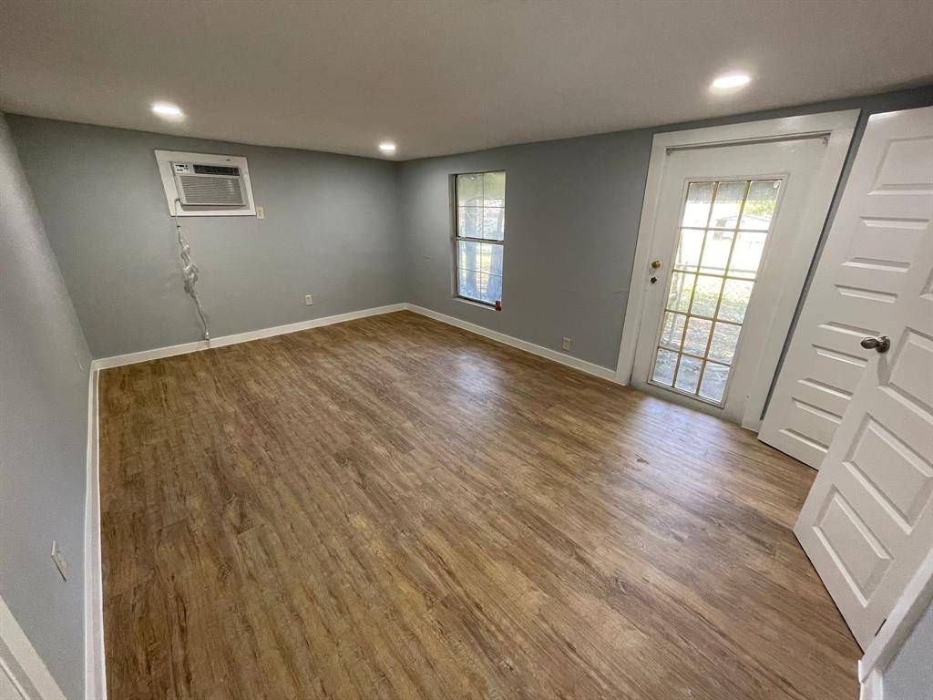 8323 Lapanto Lane #B, Dallas, TX 75227