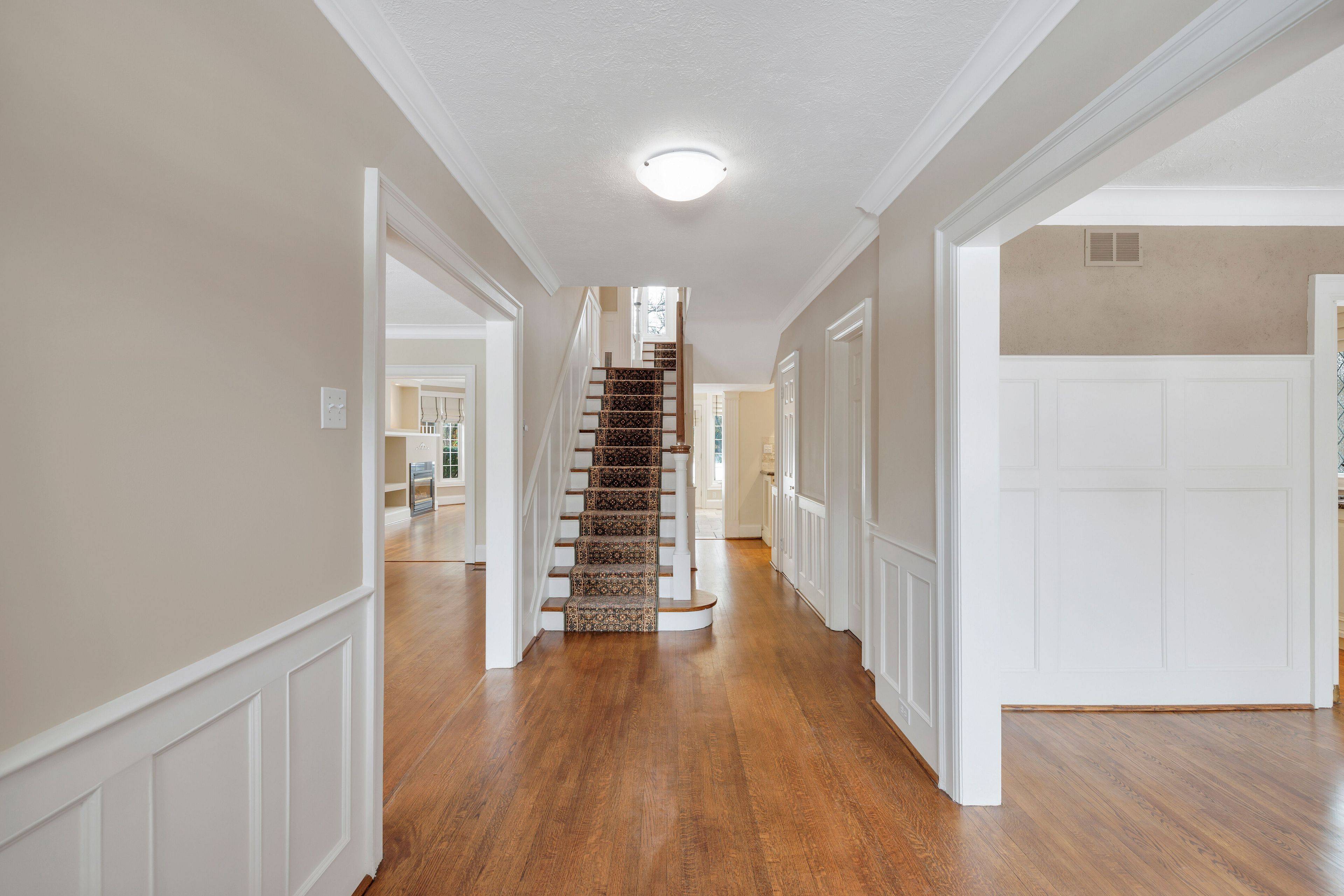 80 Douglas DR, Toronto C09, ON M4W 2B4