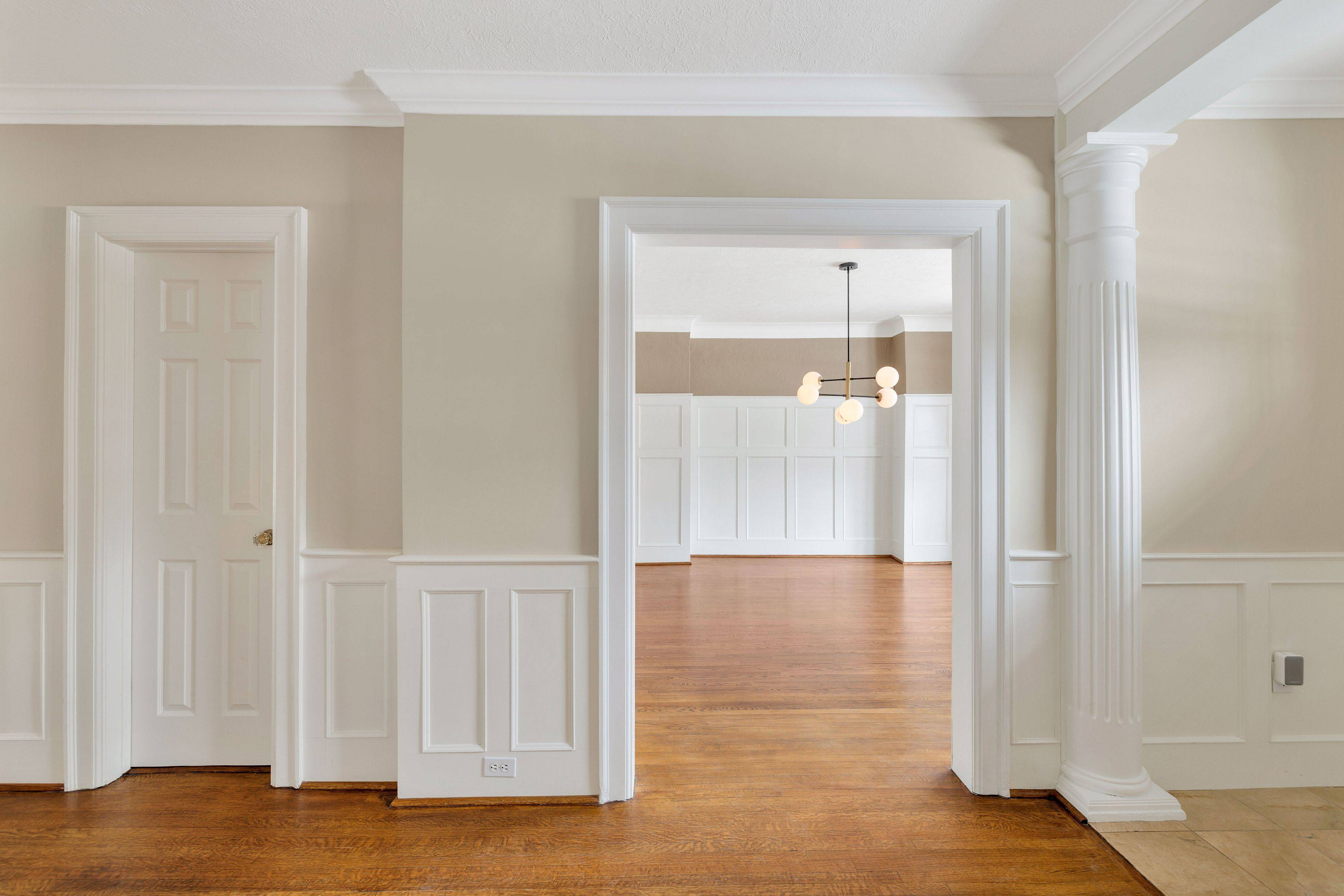 80 Douglas DR, Toronto C09, ON M4W 2B4