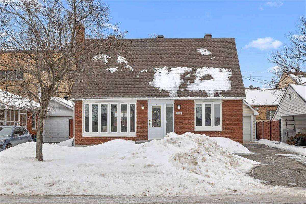 1446 Woodward AVE, Carlington - Central Park, ON K1Z 7W3