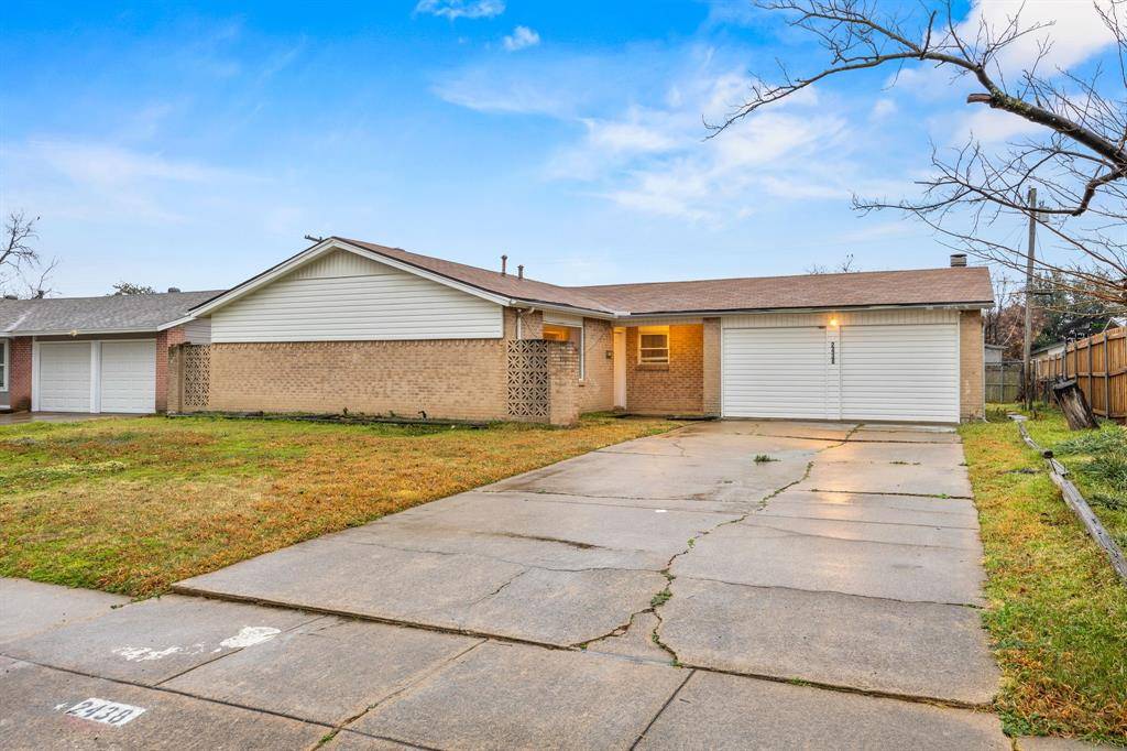 2438 Lasalle Drive, Irving, TX 75062
