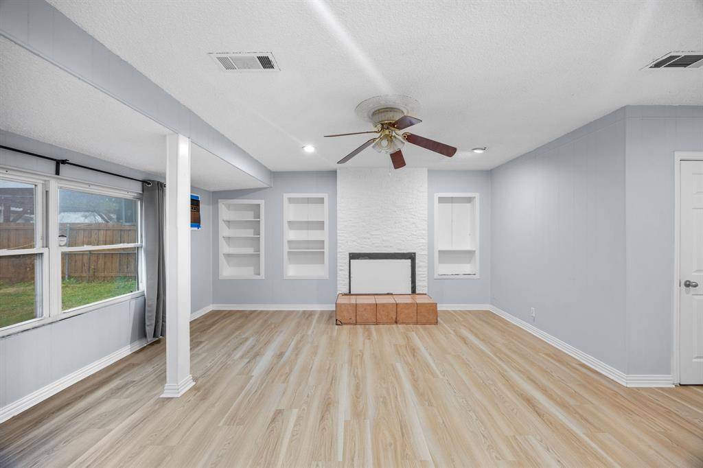 2438 Lasalle Drive, Irving, TX 75062