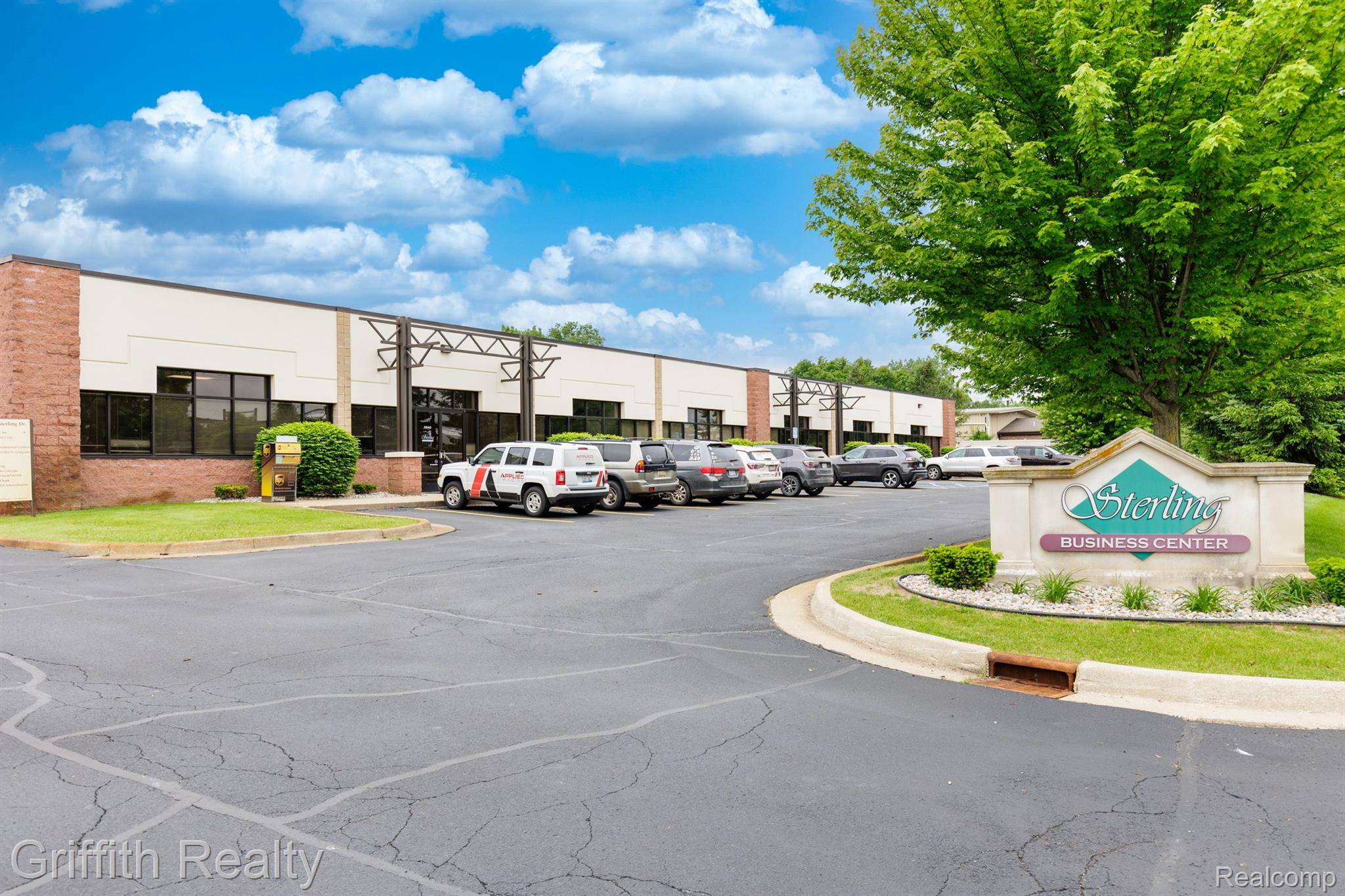 5864 STERLING DR #230, Genoatownship_livingston, MI 48843