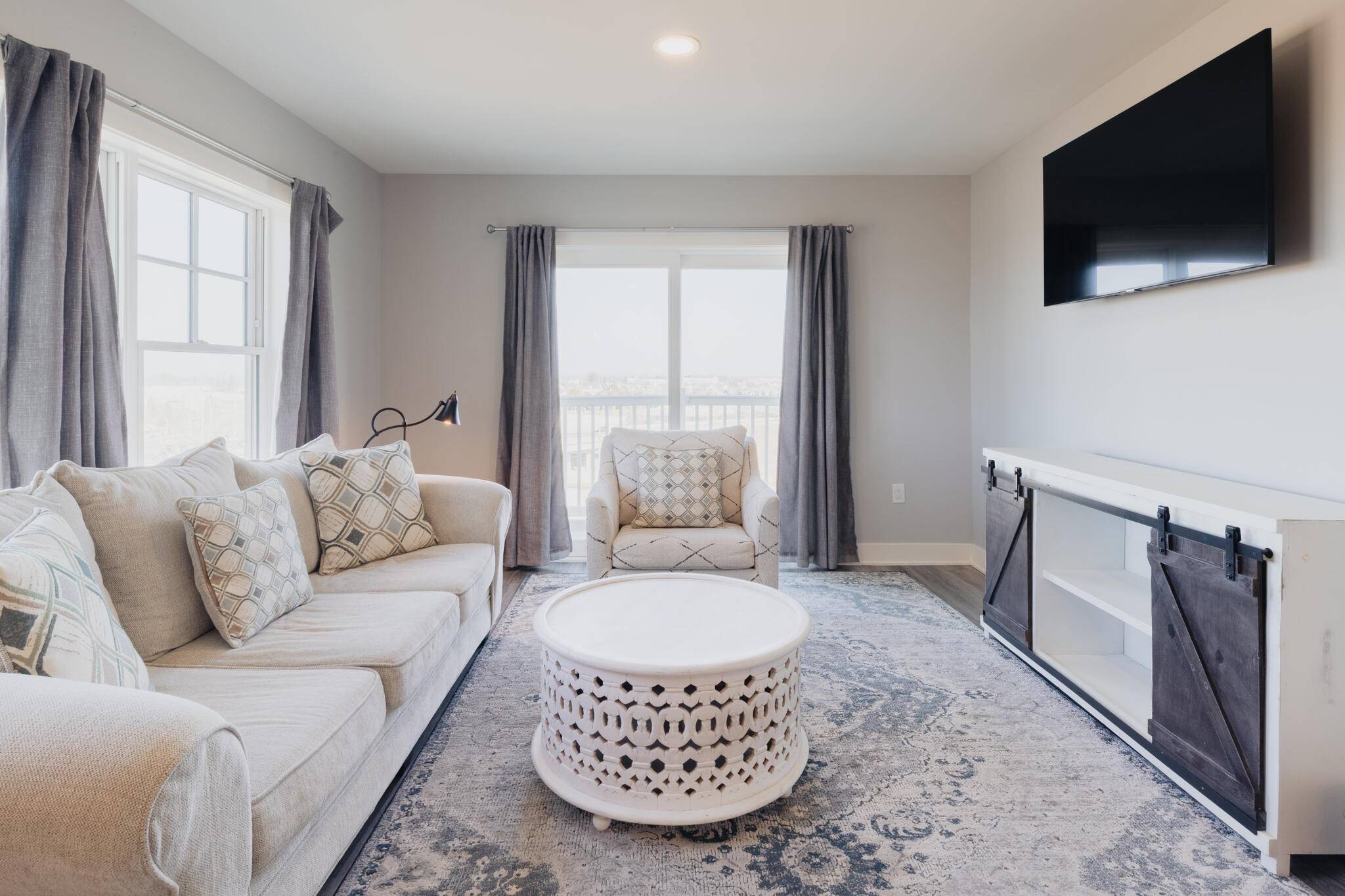 800 Whitwam DR #1 & 1A, St. Joseph Twp, MI 49085