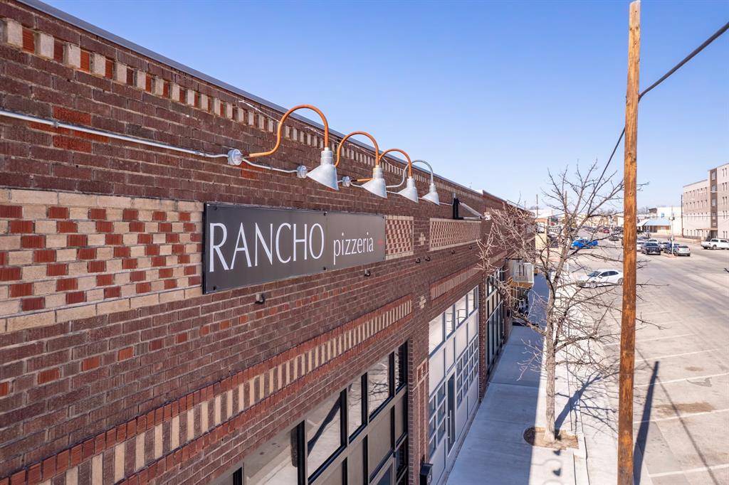 414 S Commerical Avenue, Coleman, TX 76834