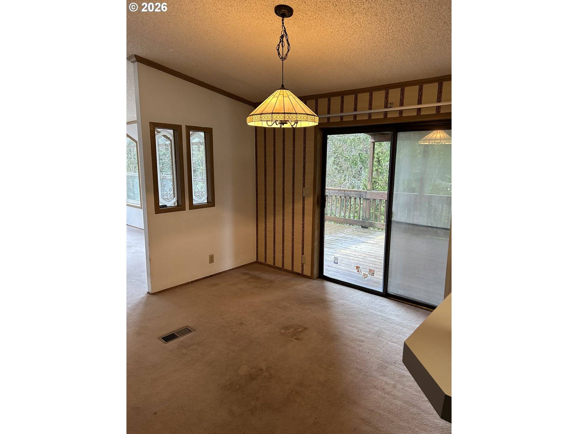 8555 SE MAYBERRY LN, Boring, OR 97009