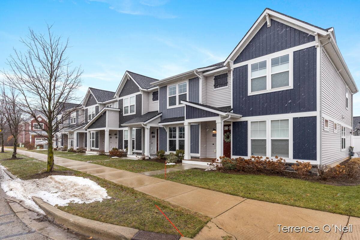 6738 Promenade ST NE, Cannon Twp, MI 49341
