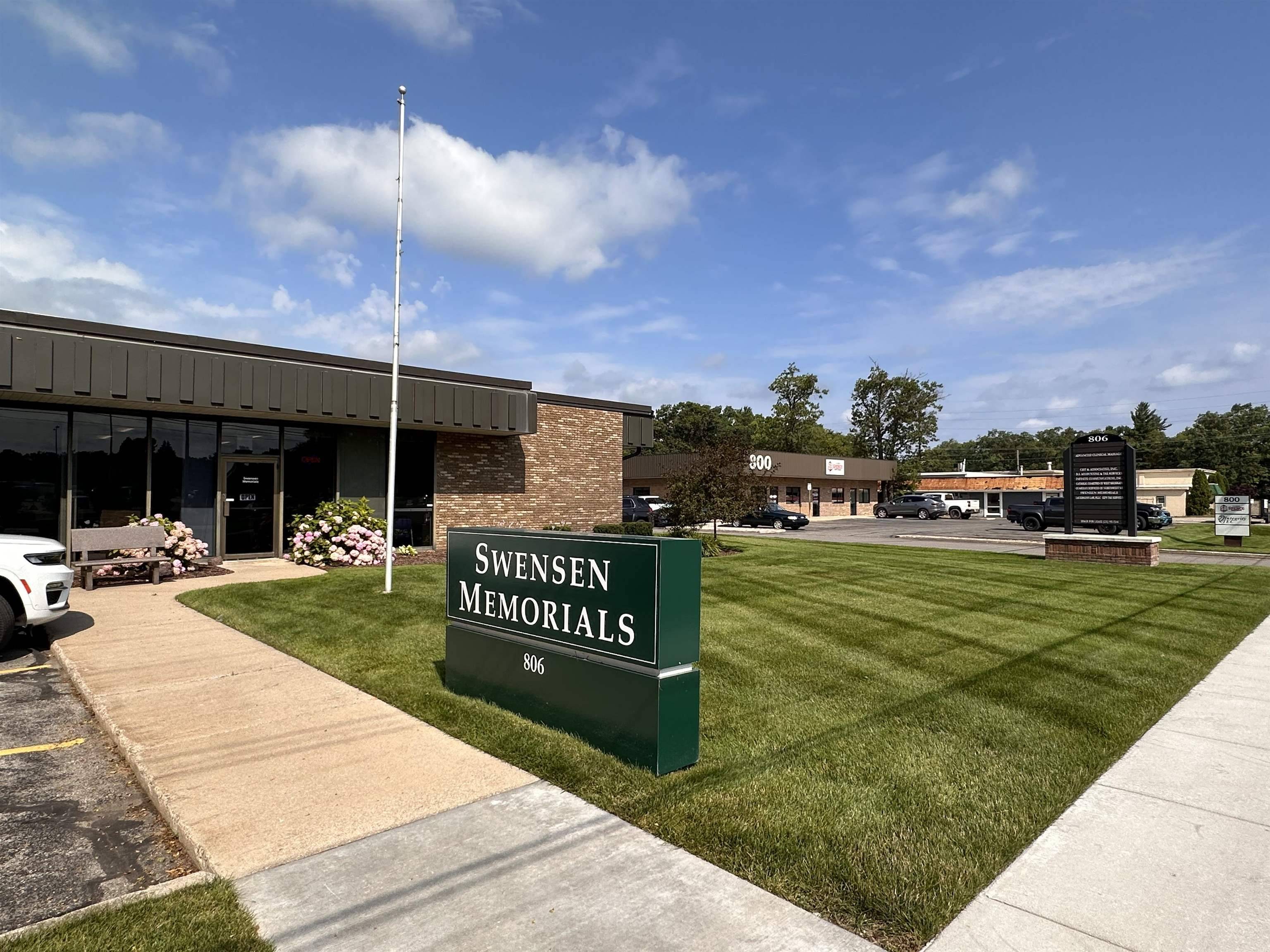 806 Hastings ST, Traverse City, MI 49686