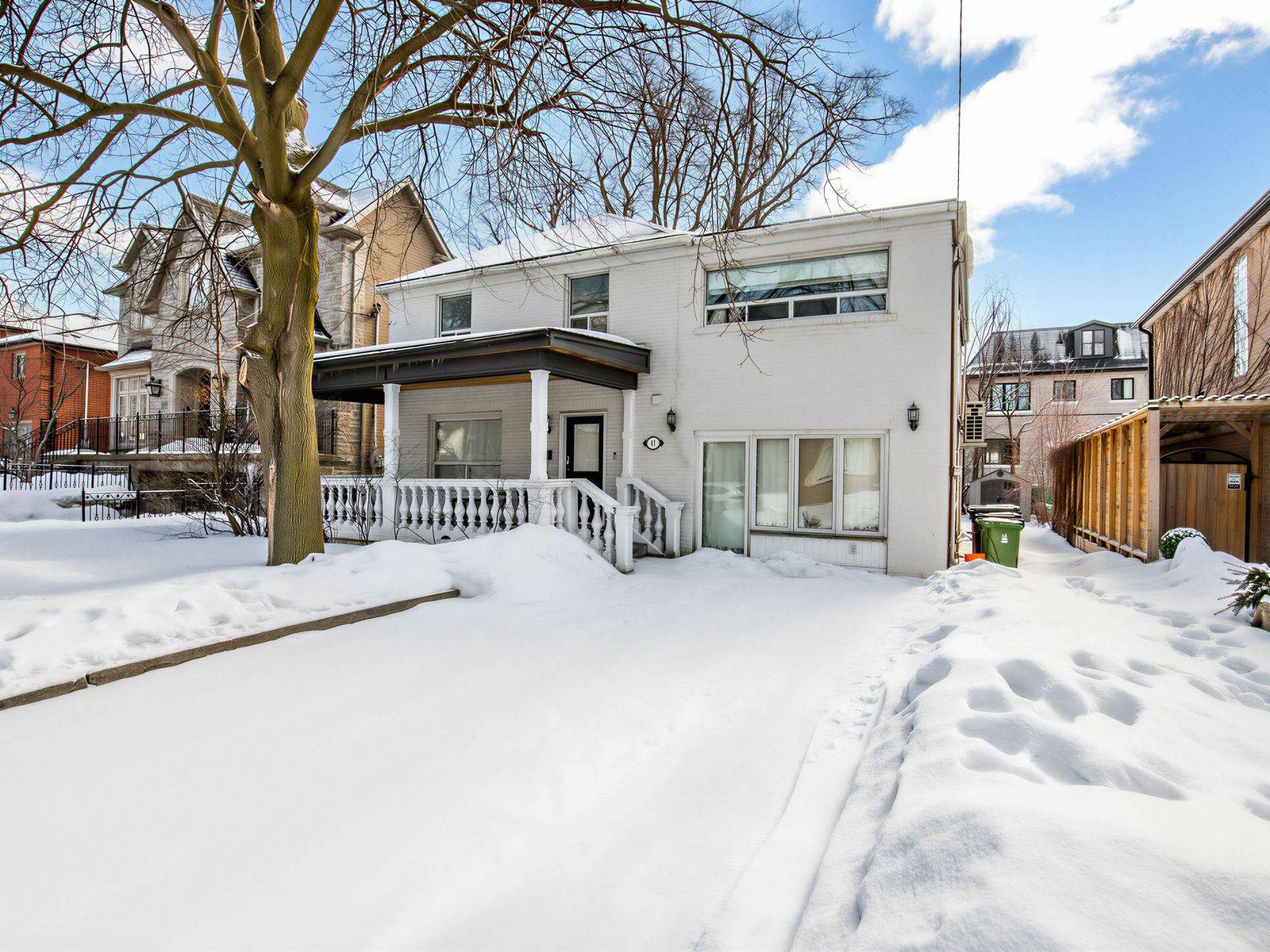 47 Dell Park AVE, Toronto C04, ON M6B 2T7