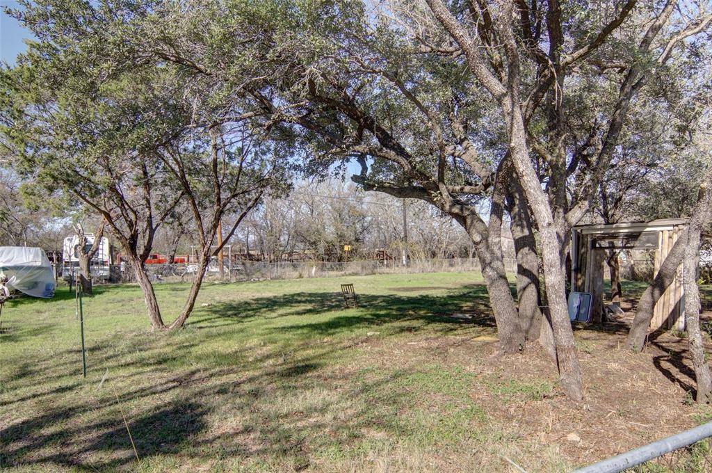 2926 Forest Park Drive, Granbury, TX 76048