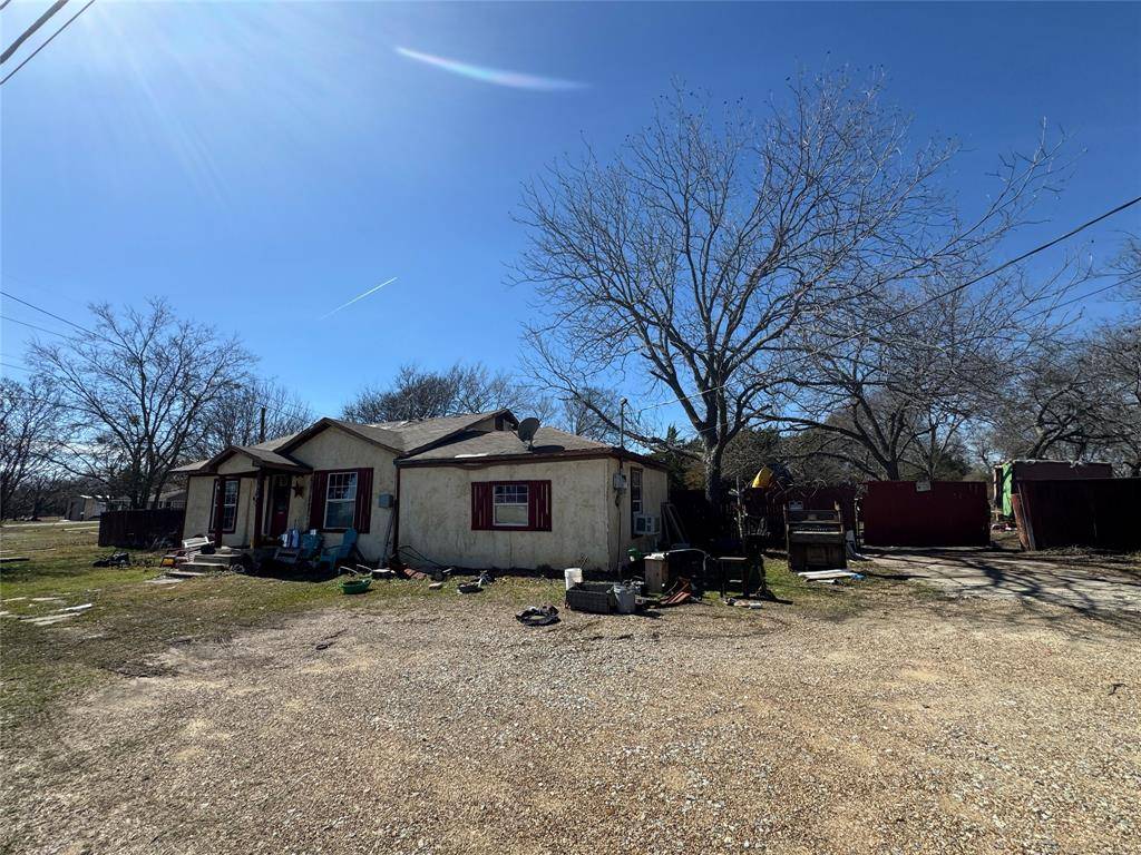 510 S Pecan Street, Bells, TX 75414