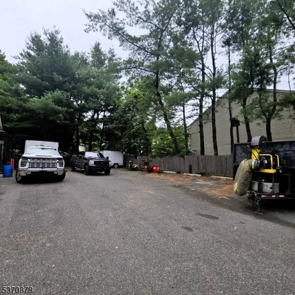 223 New St, Woodland Park, NJ 07424