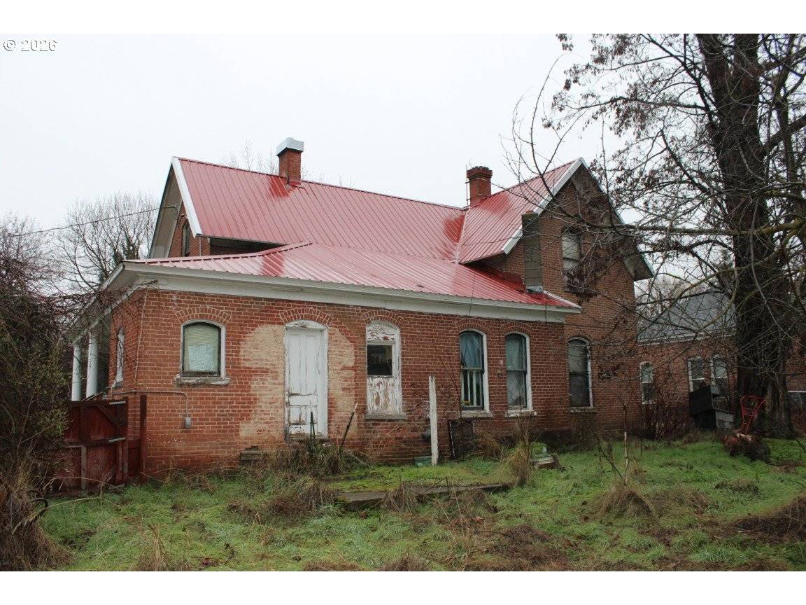 419 N WATER ST, Weston, OR 97886