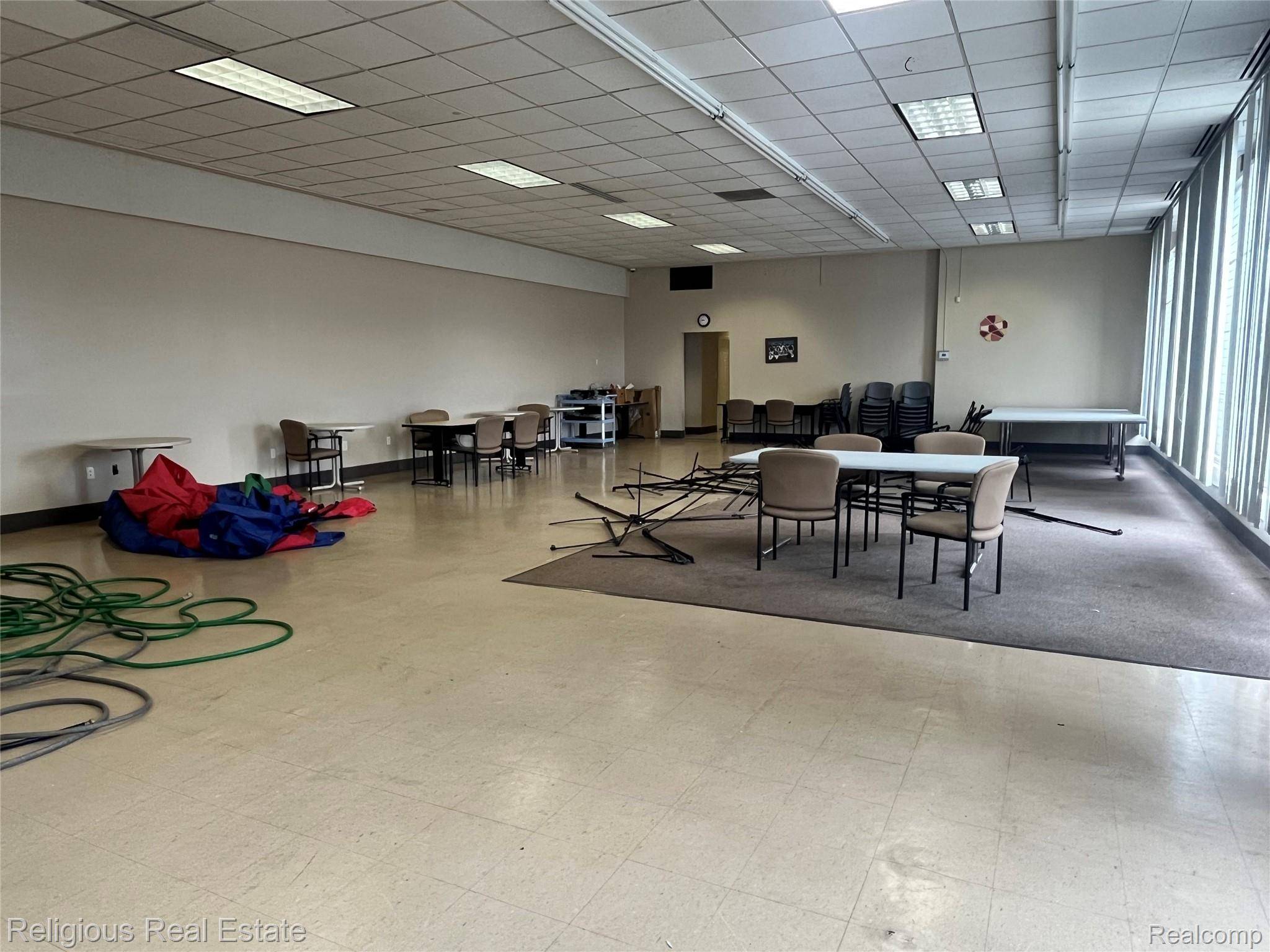 18900 Joy RD, Detroit, MI 48228