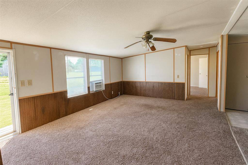 398 Avenue D, Point, TX 75472