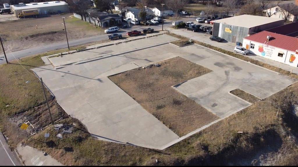 121 W Danieldale Road, Dallas, TX 75232