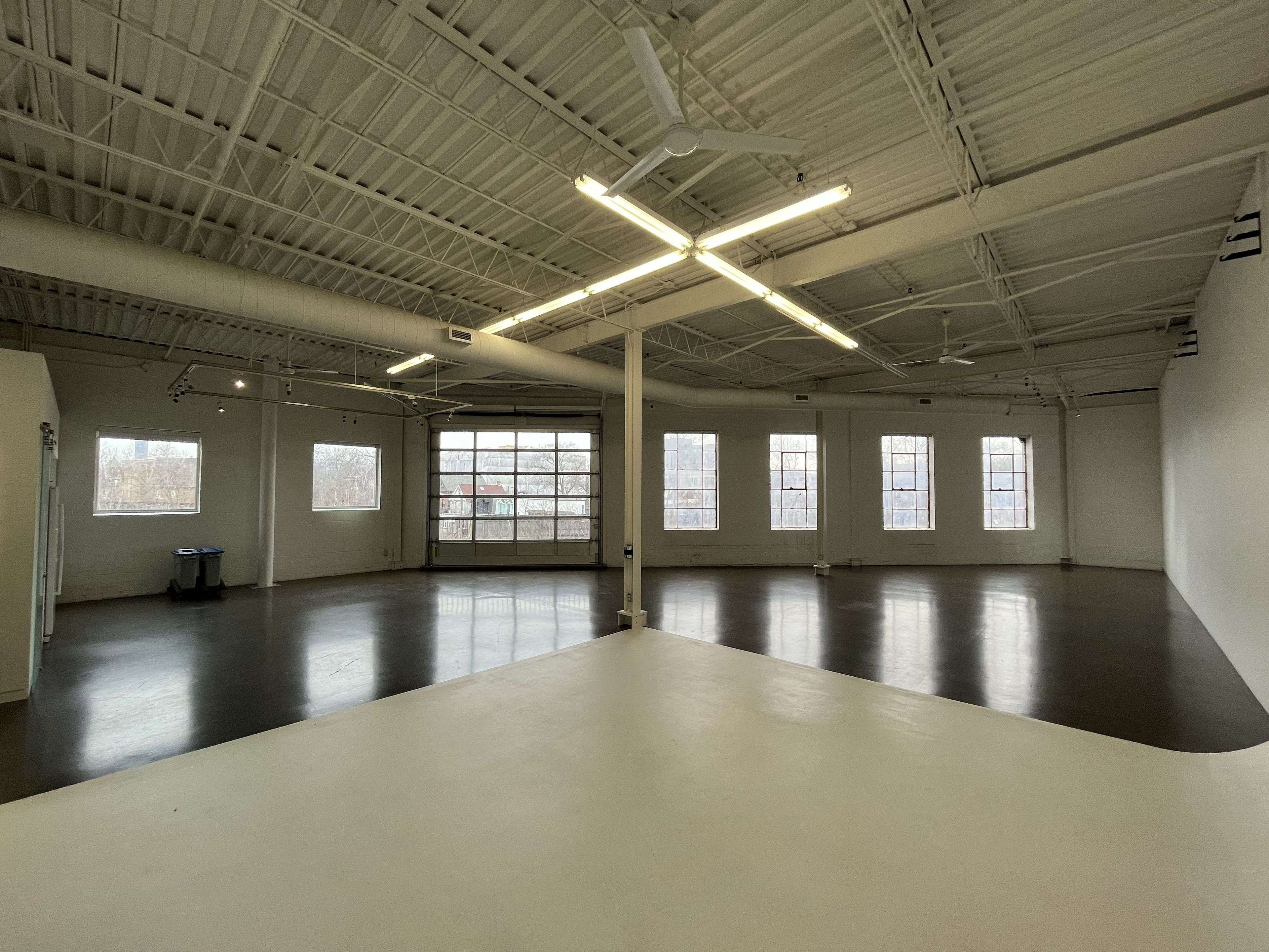 388 Carlaw AVE #302B, Toronto E01, ON M4M 2T4