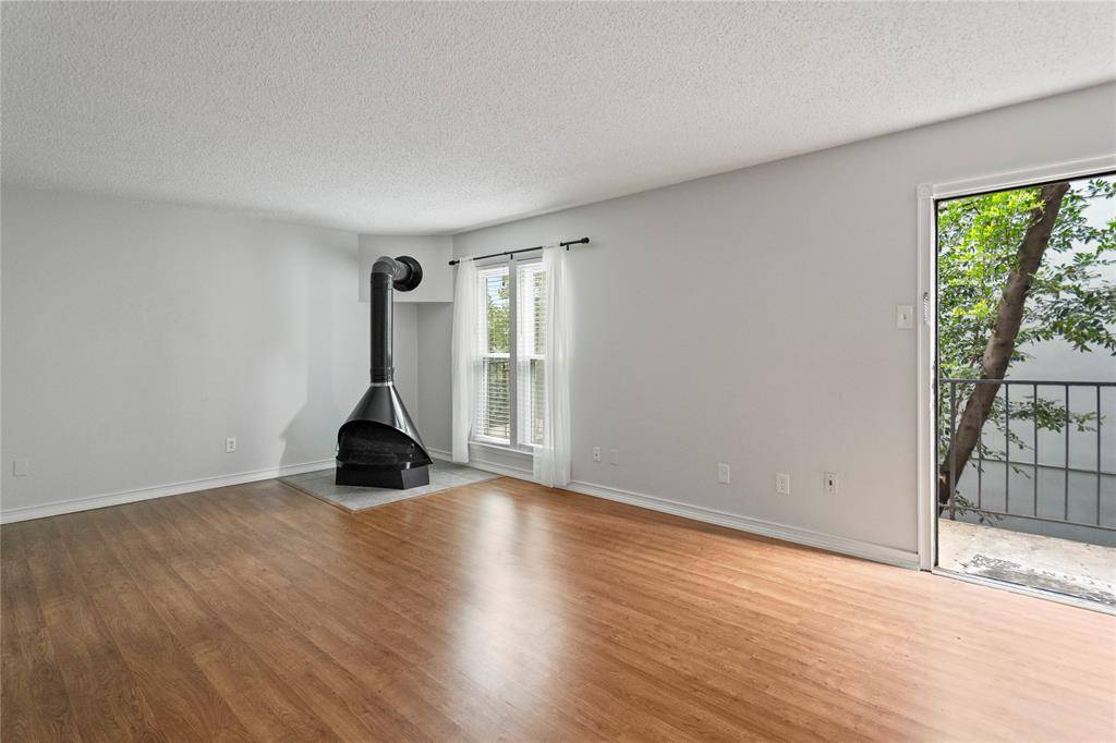 4020 Holland Avenue #202, Dallas, TX 75219