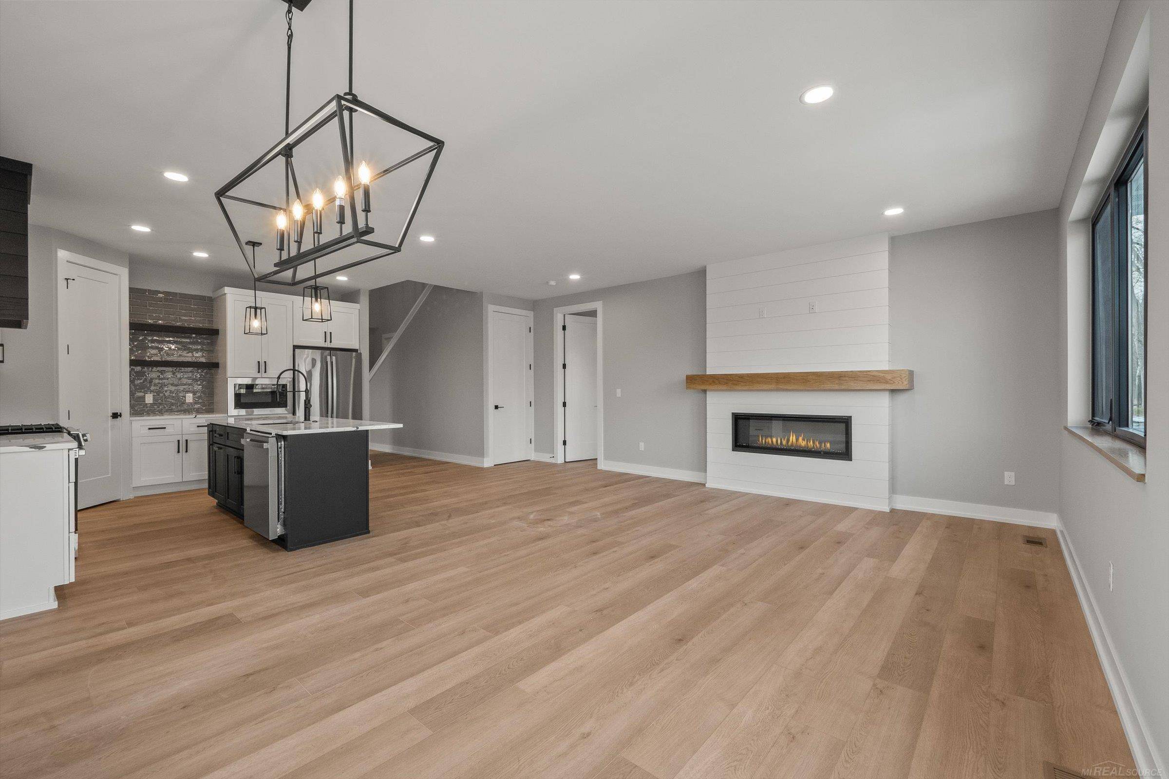 5865 Heights DR, Sterlingheightscity_macomb, MI 48314