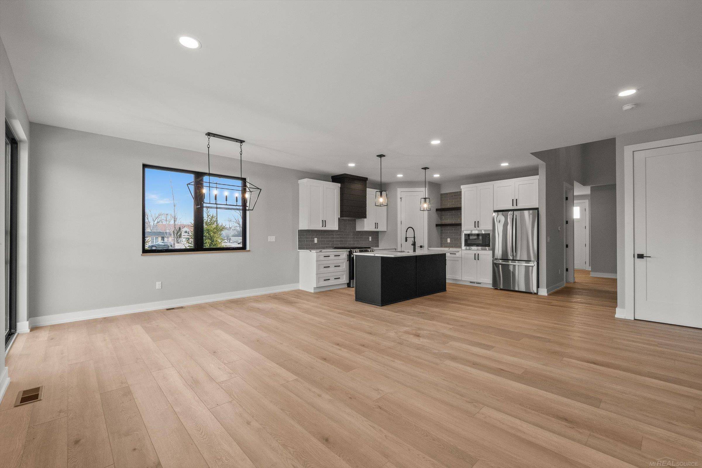 5865 Heights DR, Sterlingheightscity_macomb, MI 48314