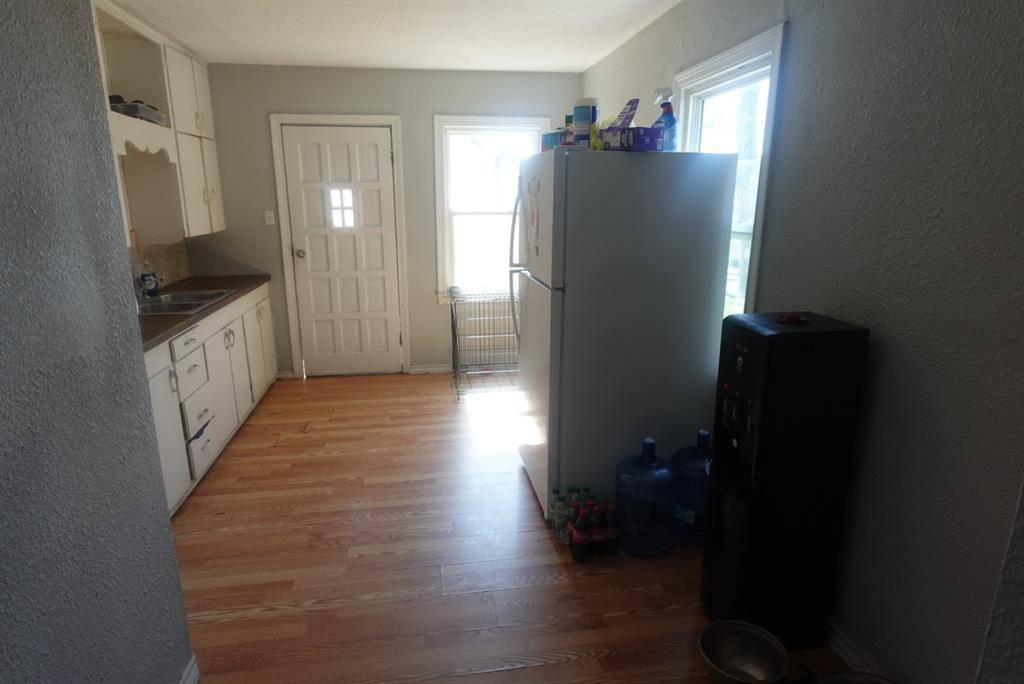 204 S Williams Drive, Comanche, TX 76442