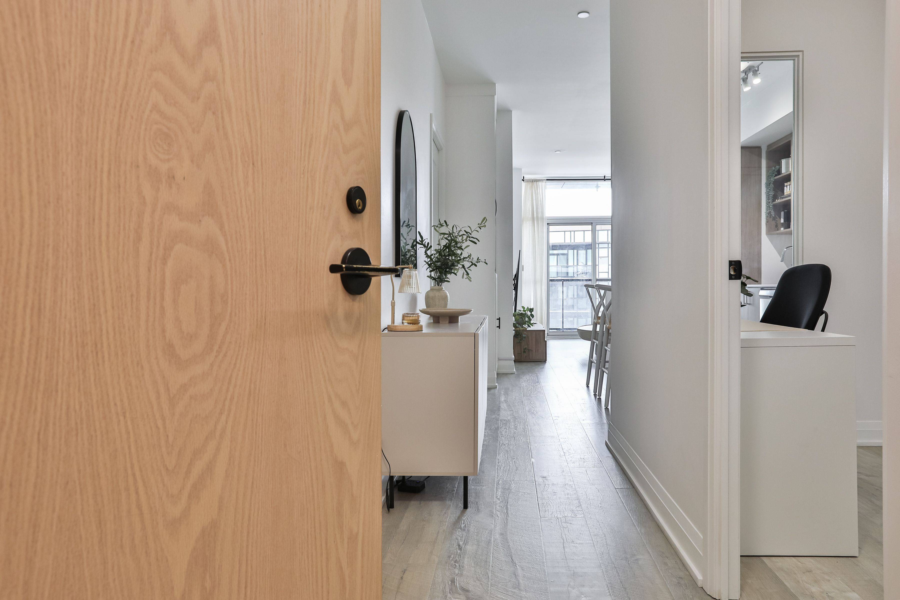 50 George Butchart DR #303, Toronto W05, ON M3K 0C9