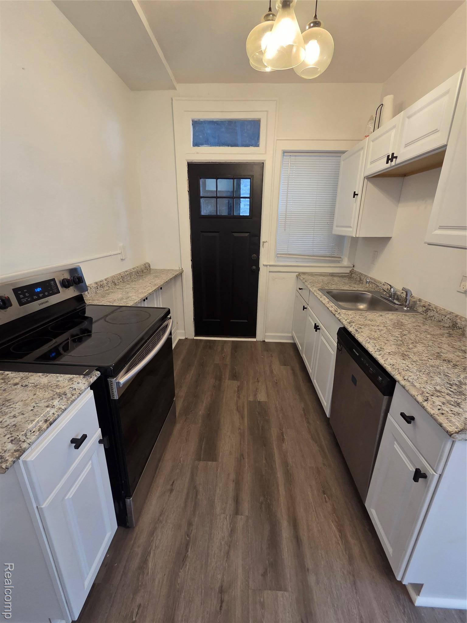 1533 ASH ST #202, Detroit, MI 48208