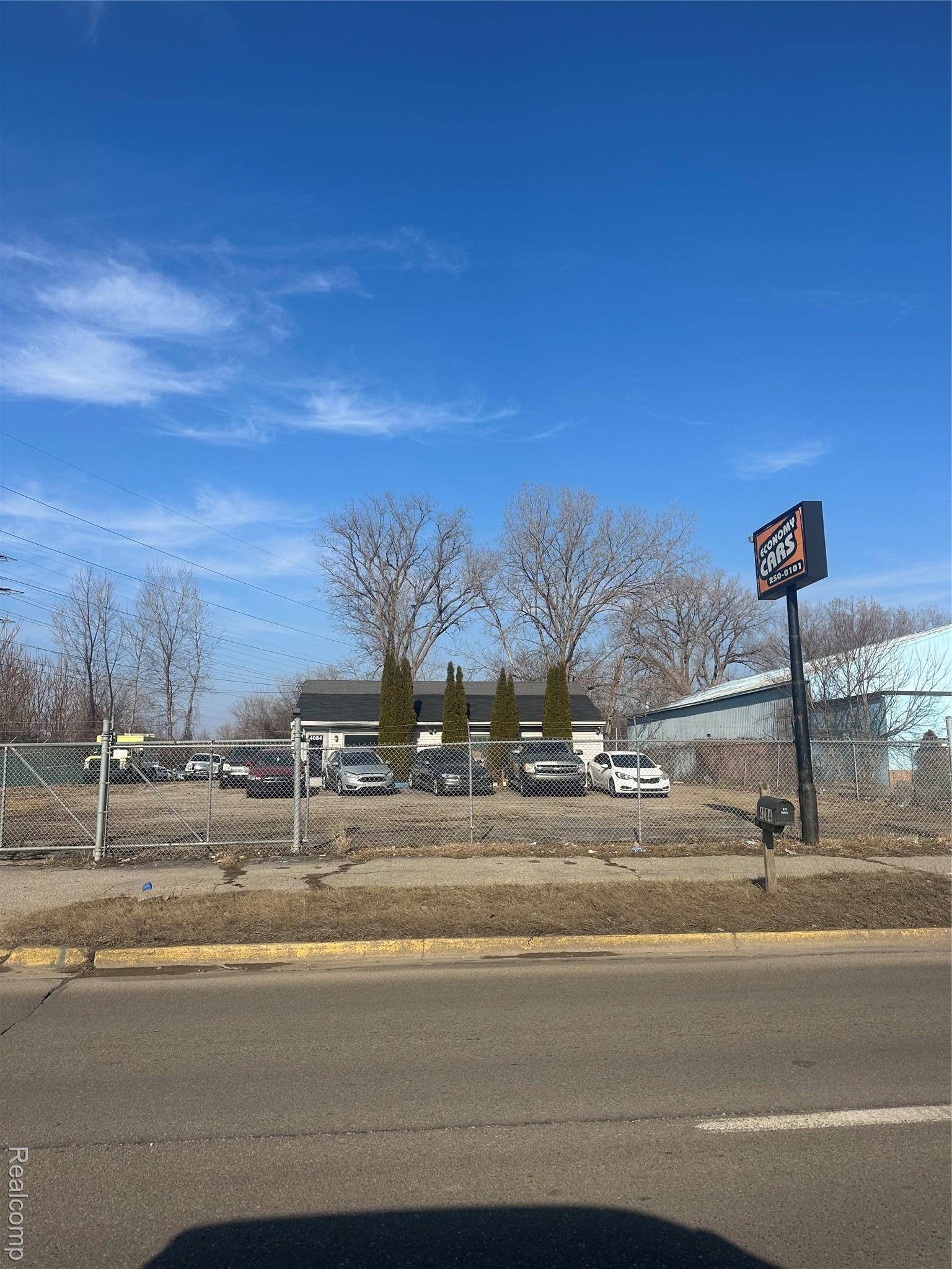 4084 N Dort HWY, Flint, MI 48506