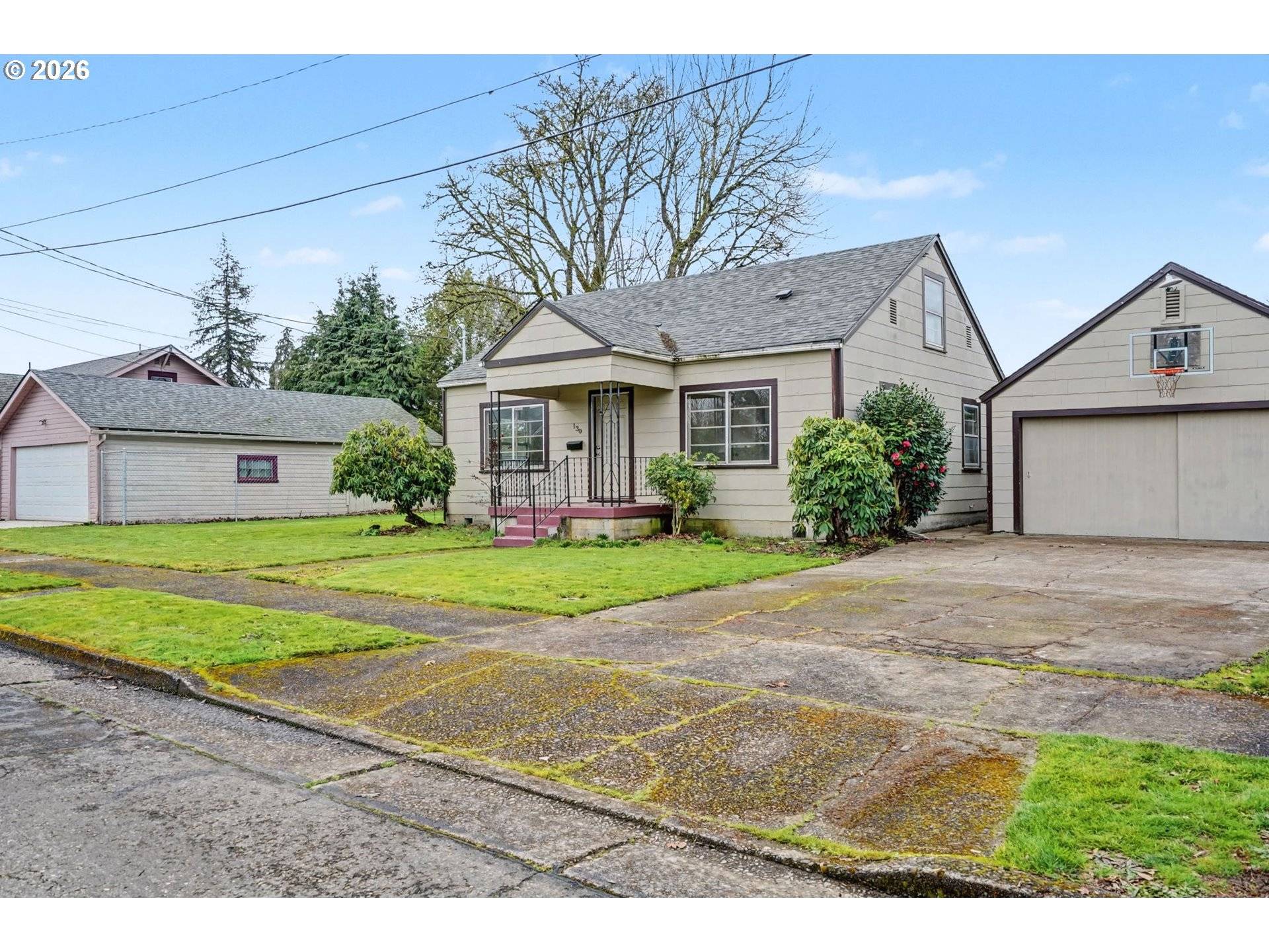 130 DENVER ST, Albany, OR 97321