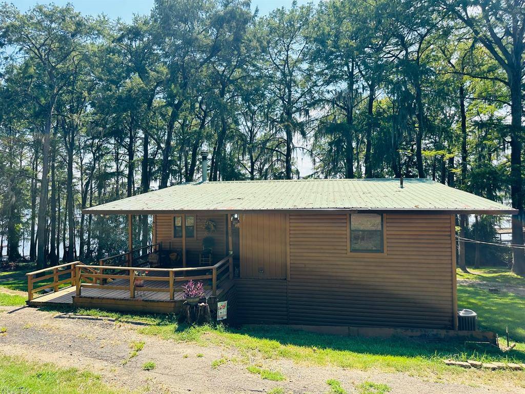 229 County Rd 3637, Jefferson, TX 75657