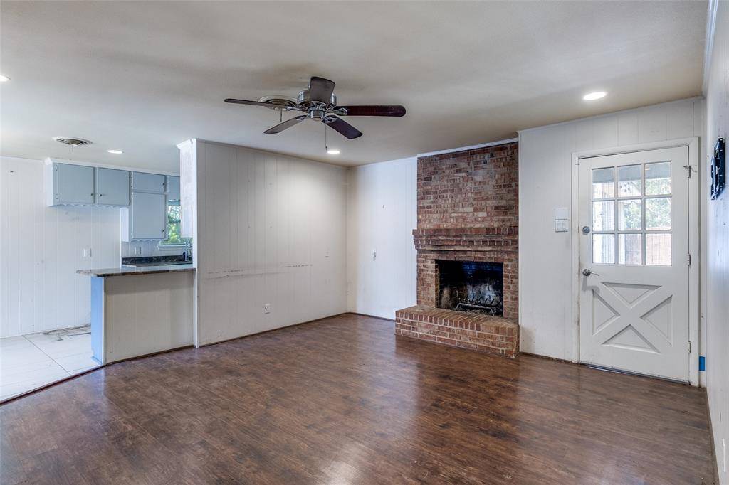 10785 Coogan Street, Dallas, TX 75229