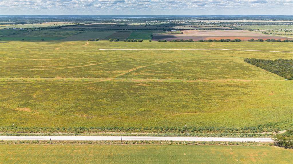 2335 Hcr-1212, Blum, TX 76627