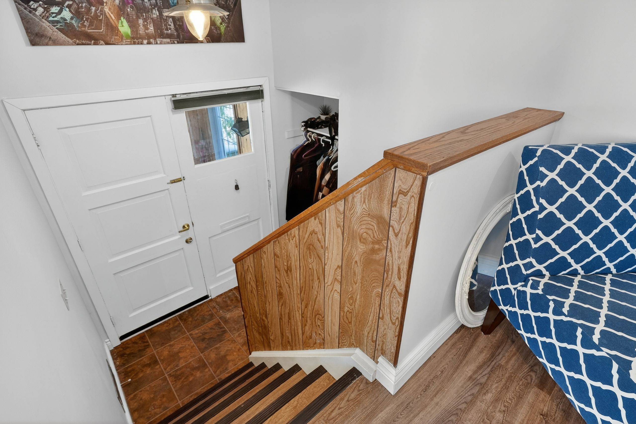 8 Oberon ST, Bells Corners And South To Fallowfield, ON K2H 7X7