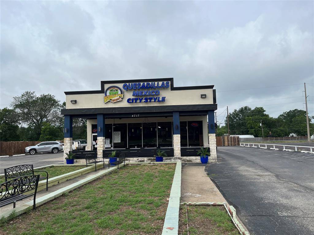 4717 Gus Thomasson Road, Mesquite, TX 75150