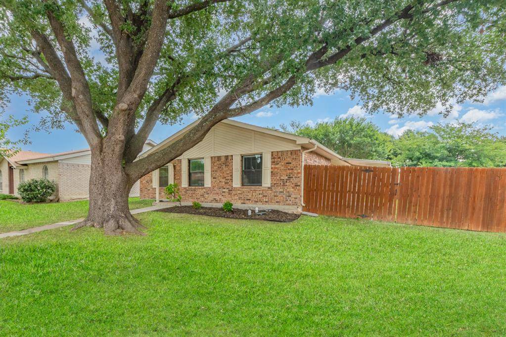 5905 Cedar Lane, Rowlett, TX 75089