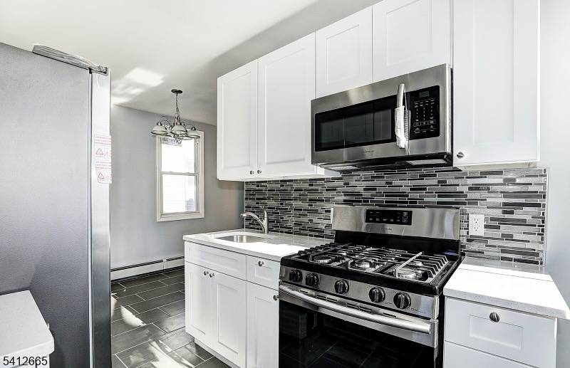 287 Sanford St #2, East Orange City, NJ 07018
