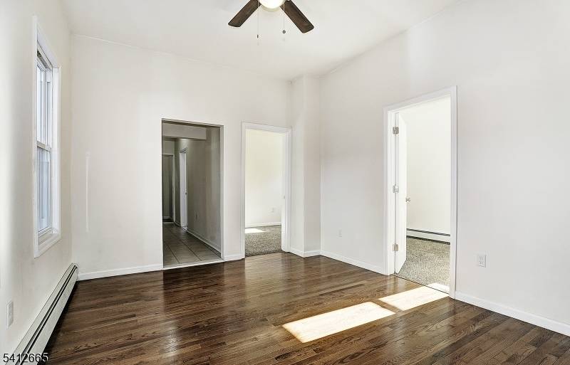 287 Sanford St #2, East Orange City, NJ 07018