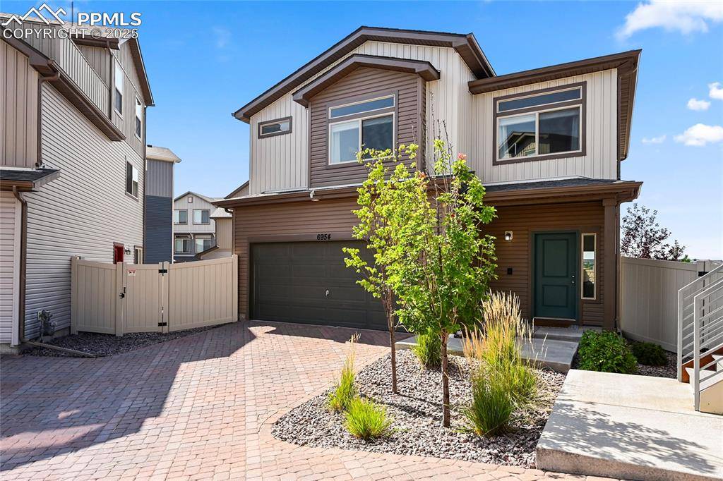 6954 Silvergrass DR, Colorado Springs, CO 80927